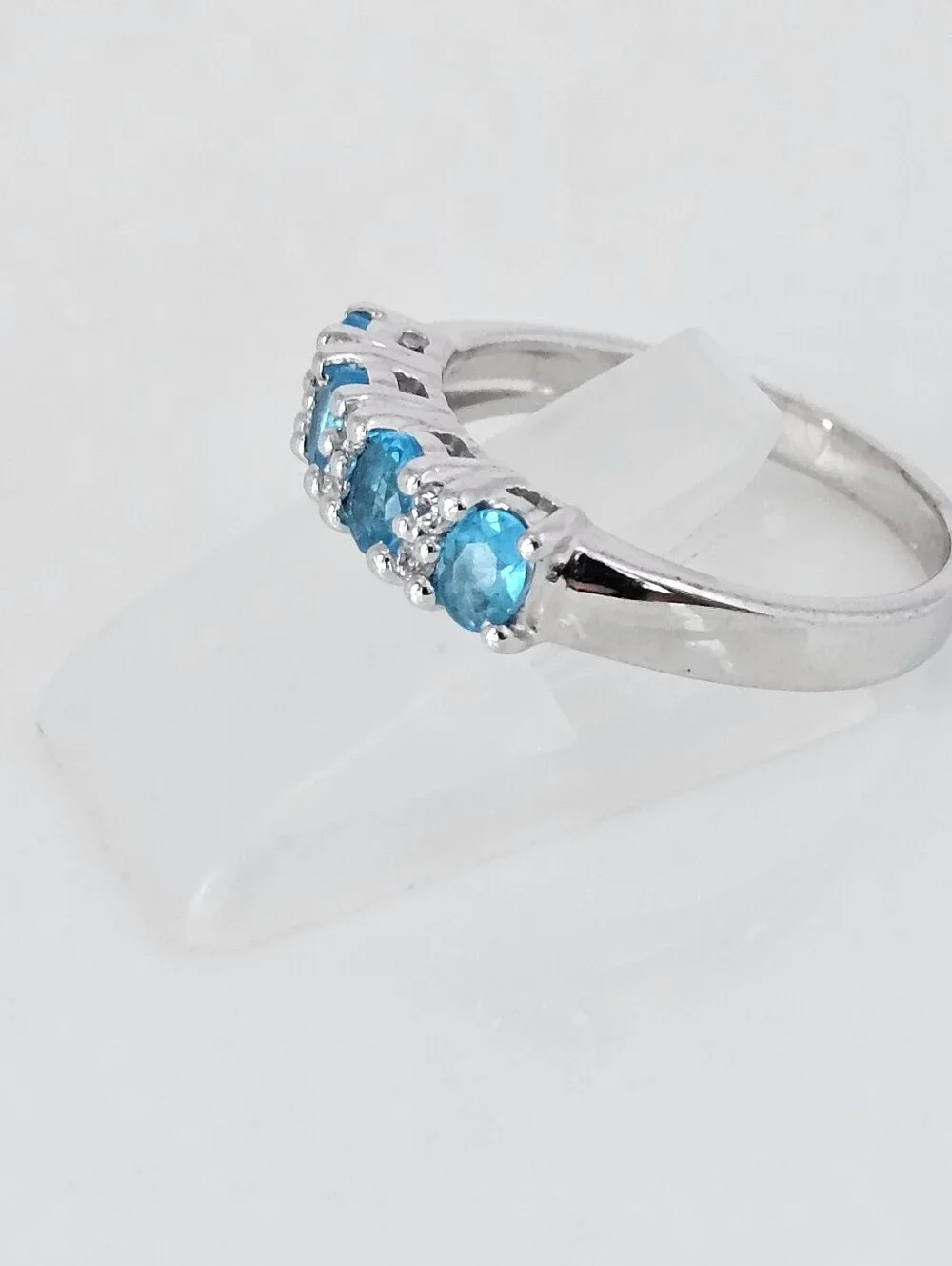Natural Swiss Blue Topaz & White Zircon Ring Sterling Silver Size 7!